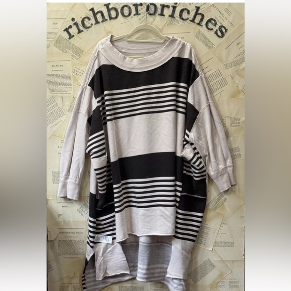 Free People Off The Shelf Maxi Top Sweatshirt Reversible Slits Mauve Chalk - Picture 6 of 7